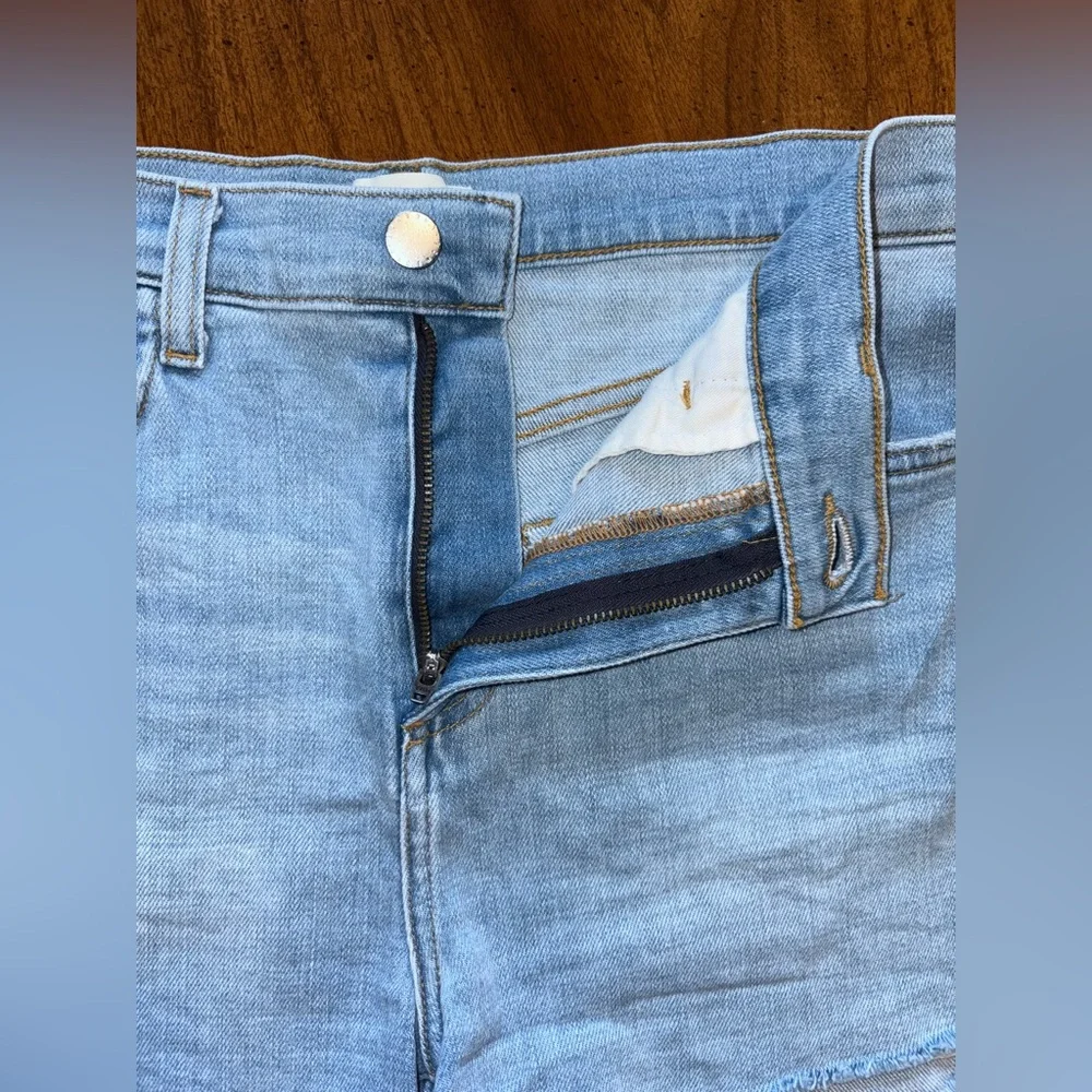 L’AGENCE Denim Shorts Size Women’s 28 - Picture 5 of 6